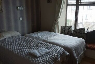 Cămin The Pink Geranium