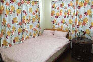 Pensió Guest House Pono-pono