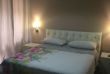 پانسیون Salernoportodamare Train Station Room