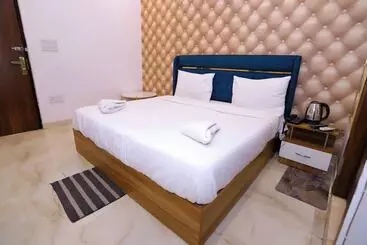 Hotel Vista Business Suites And Banquet By Nbs