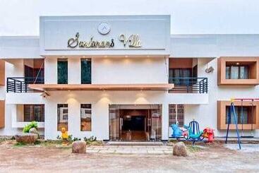 渡假胜地  Sandanams Villa Coutralam