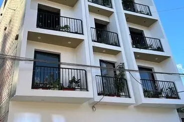 پانسیون Central Climbing Hostel