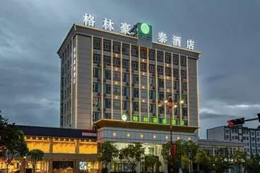 Hotelli Green Tree Inn Yunnan Chuxiong Yiren Ancient Town