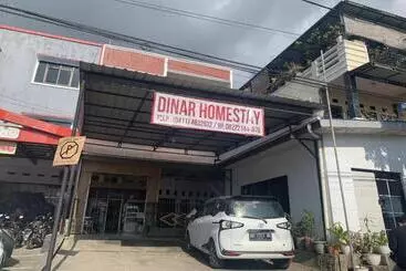 هتل Oyo 91263 Dinar Homestay