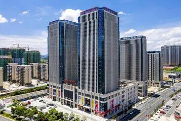 Vienna Hotel Jiangxi Shangrao High Speed Railway Station