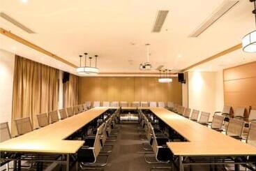 Hotel City Comfort Inn Chengdu Qingbaijiang Carrefour