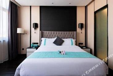 Xana Hotelle Luzhou High Speed Railway Station Trading Market Passenger Terminal