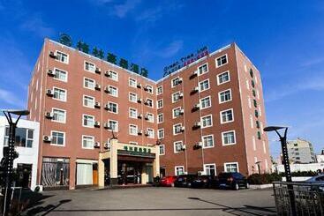 Hotelli Greentree Inn Shandong Zoucheng Railway Station Huochang Road Business
