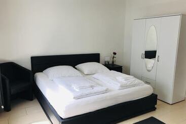 ベッドアンドブレックファースト Stazione Centrale