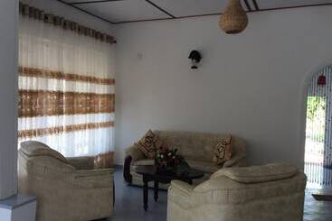 Pension (Hôtel basse catégorie) Jurys Bungalow