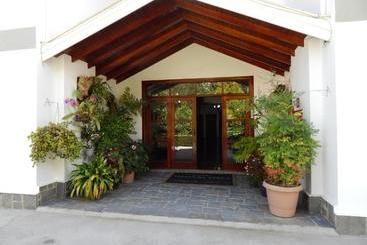 Szálloda Aldeia Da Serra