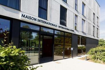 هتل آپارتمان Adonis Dijon Maison Internationale