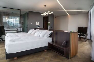 هتل Tower Suites Reykjavik