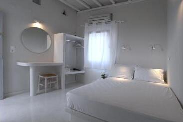 Пансион Lucas Rooms