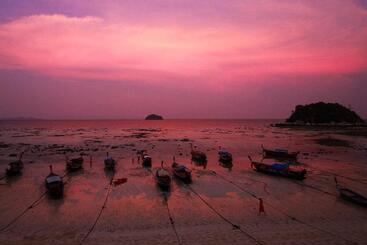 酒店 Cabana Lipe Beach Resort