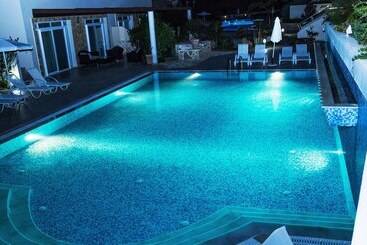 Lägenhet Lagada Bay Resort