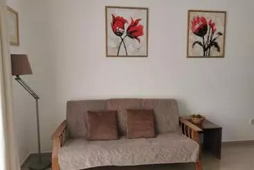 Turistihuoneistot Pari Holiday Apartments