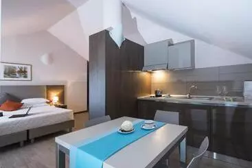 Daire Residence Caffé Savona