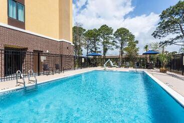 בית מלון כפרי Hampton Inn & Suites Mary Estherfort Walton Beach