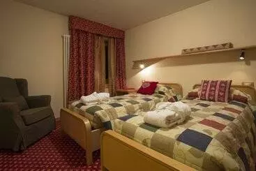Hotelli Apartments Suites Lac Bleu