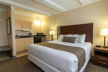 Motel Bcm Inns Fort Mcmurray  Downtown