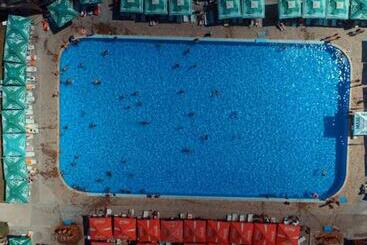 Курорт хотел чифлика   комплекс чифлика