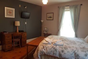 Ye Olde Walkerville Bed & Breakfast