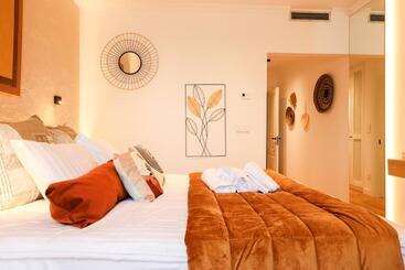 ホテル Les Rêveries Du Clos Hôtel Particulier De Charme Et Jacuzzi