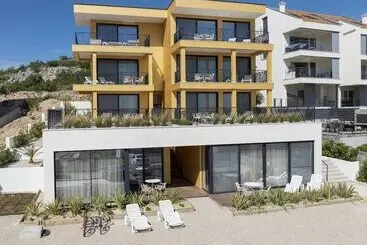 Huoneistohotelli Mediterana Art Deco Resort