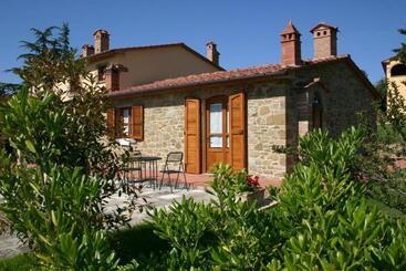 田舎風ホテル Agriturismo Borgo Sant Ercolano