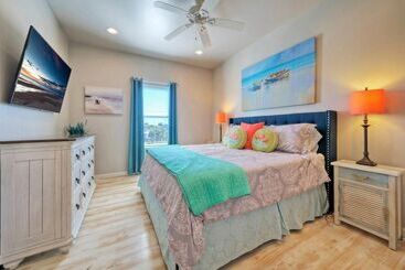 کلبه Priv Pool, Walk To Marina + Eateries, 3 Mins To Beach Marlin Azul By Avantstay