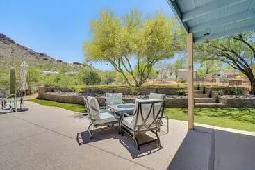 Mökkimajoitus Oro Valley Retreat W/ Pool & Breathtaking Views!
