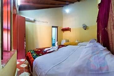 پانسیون Casa Hostal Reina Maria