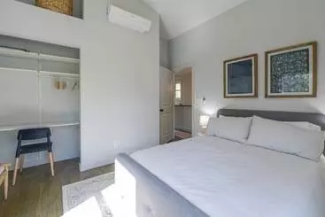 Mökkimajoitus Plum Perfect Hideaway By Avantstay Near Downtown