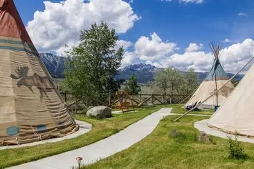 リゾートホテル Yellowstone Tipis