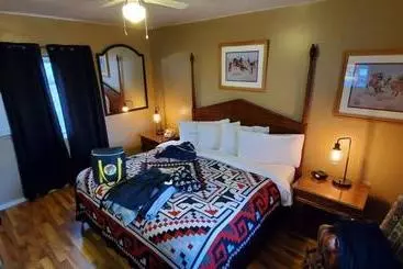 モーテル Apache Lodge