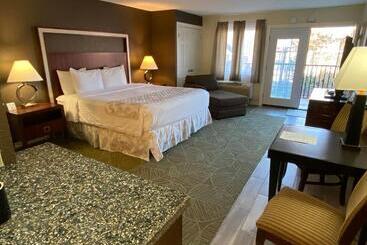 מוטל Cascades Inn