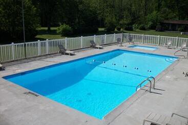 מוטל Two Rivers Lodge