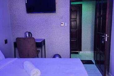 Hotel Duplessis Lodge