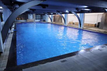 مبيت وإفطار Zing Rooms By Guesthouse Suites