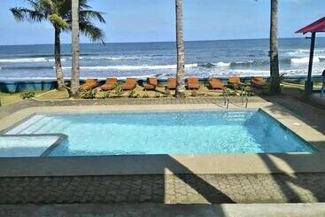 J&v Oceanview Beach Resort