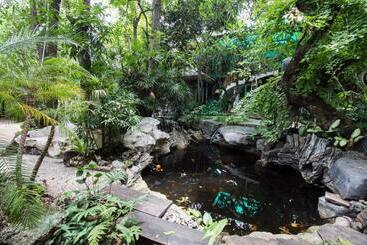 Oyo 987 Piyapruk Resort