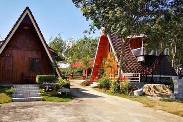 Resort Bansuanphuhong