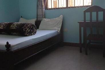 住宿加早餐 Pasinai Safari Lodge