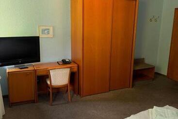 בית מלון כפרי Bauer