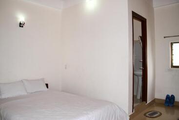 ホテル Khách Sạn Thiên Hà