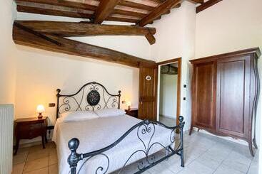 La Valle Delle Favole