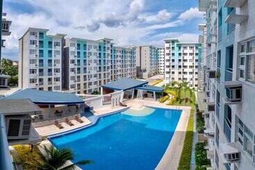 ホテル Urban Charms Seawind Condo, 5 Mins To Davao Int L Airport And Wharf To Samal Beach