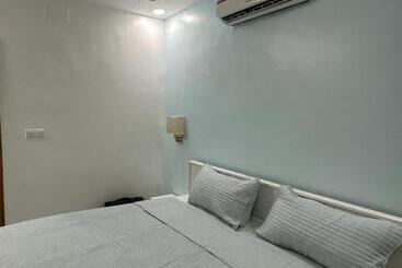 هتل آپارتمان Les François Suites