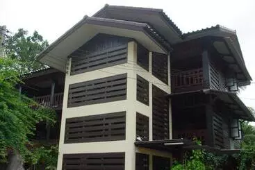 Majatalo Baan Lotus Guest House